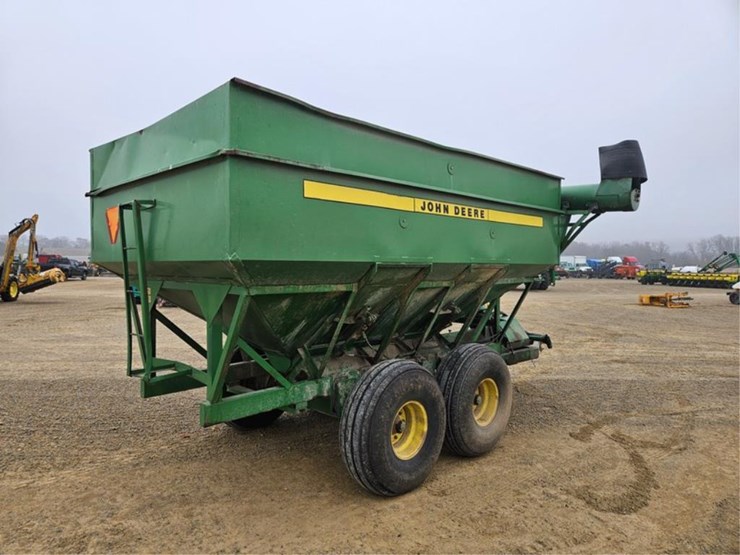 john-deere-400-image-5