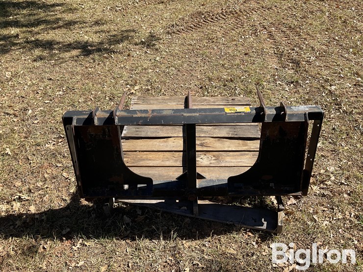 hla-te50bo500-bale-spear-skid-steer-attachment-image-6