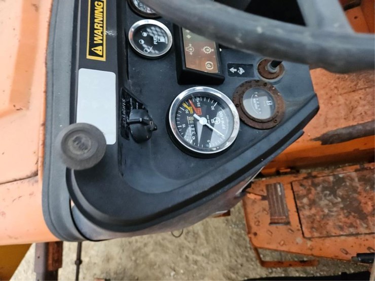 case-ih-885-image-15