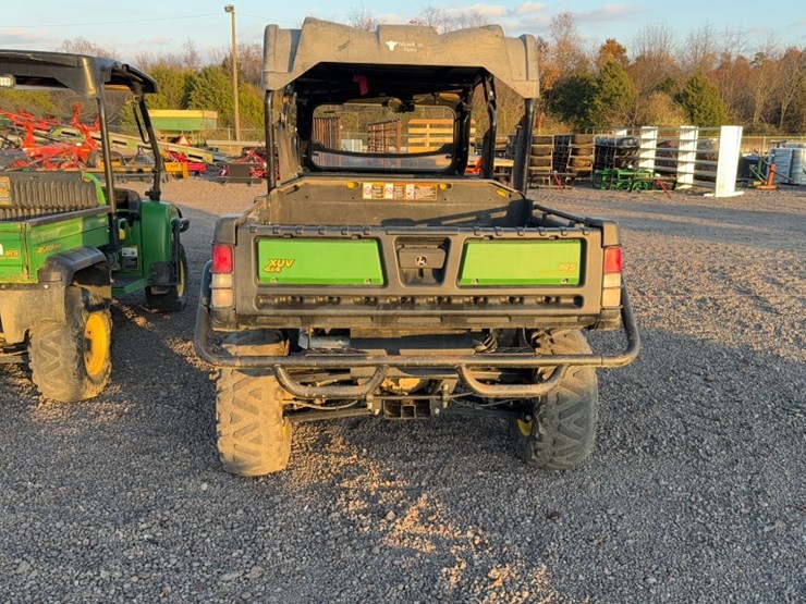 john-deere-gator-image-10