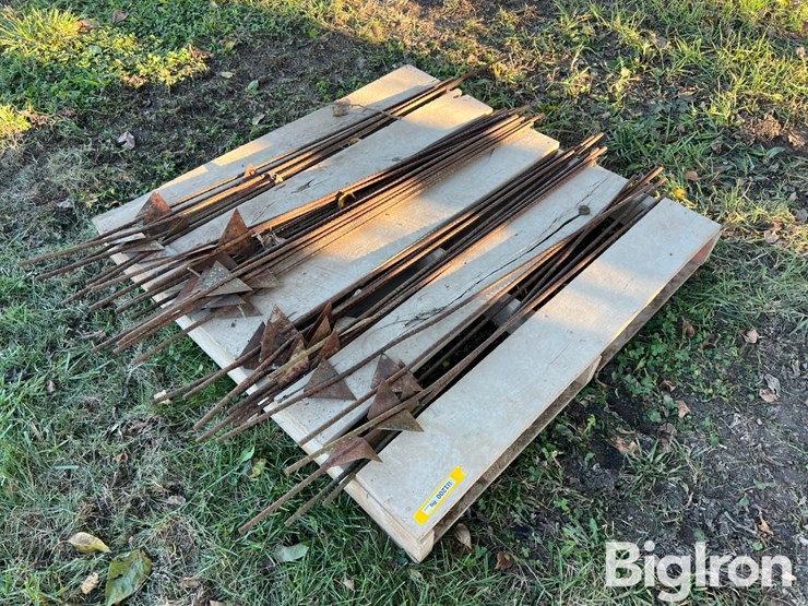 4'-electric-fence-posts-image-1