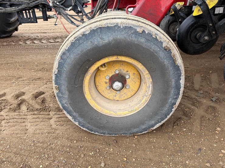 2016-bourgault-3320-66-image-33