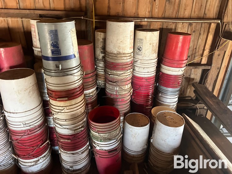 five-gallon-buckets-image-4