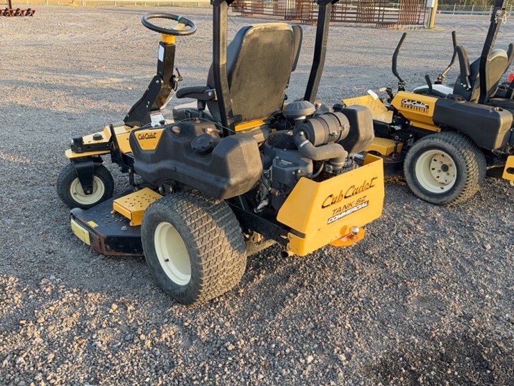 #3095-•-2015-cub-cadet-tank-sz-zero-turn-lawn-mower-image-10