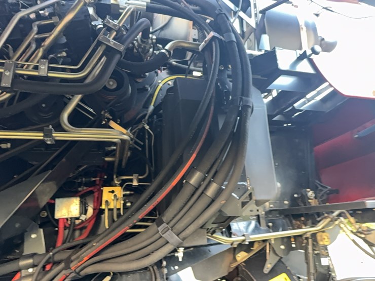 2018-case-ih-8240-image-53