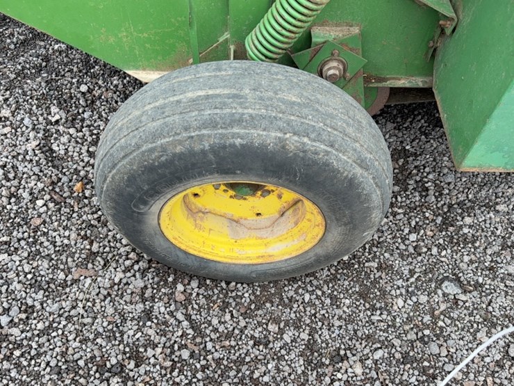 john-deere-410-image-4