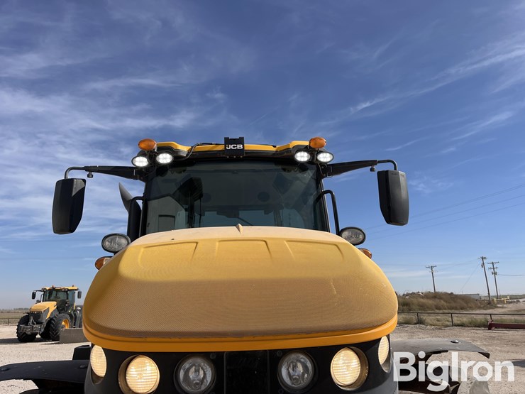 2021-jcb-fastrac-8330-image-9