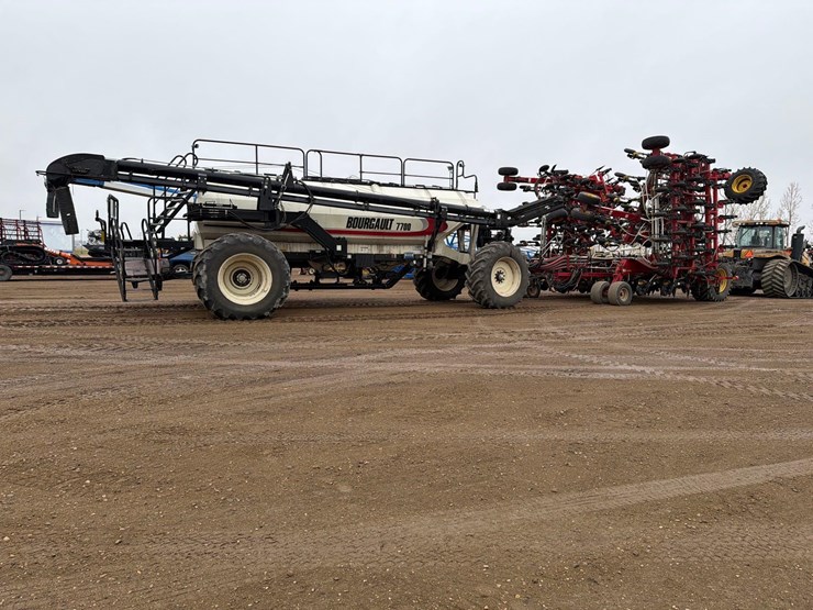 2016-bourgault-3320-66-image-5