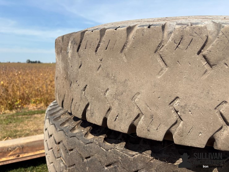 10.00-20-tires-image-9