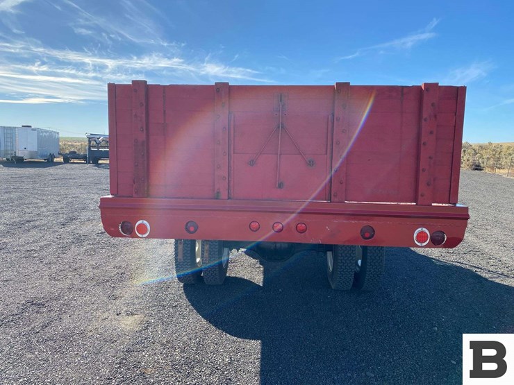 1959-gmc-370-bulk-agriculture-truck-image-5