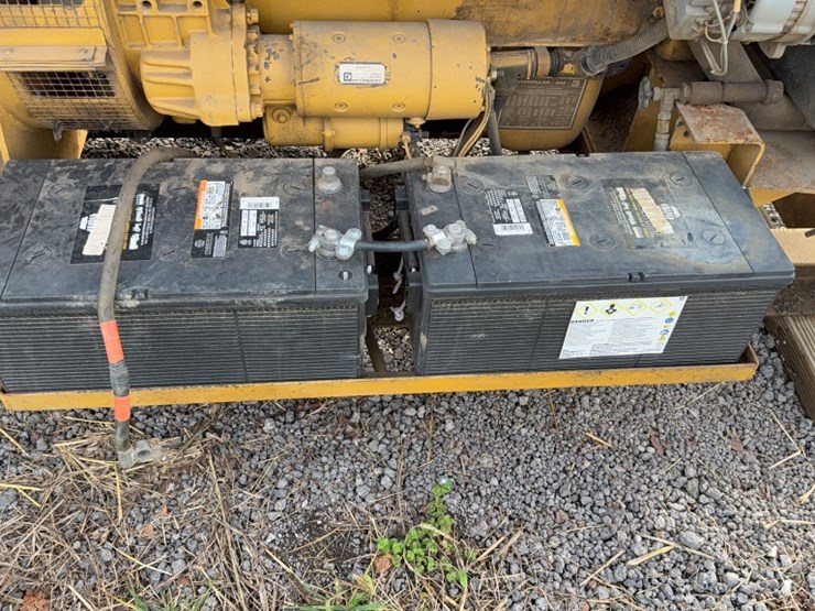 caterpillar-175-kw-image-2