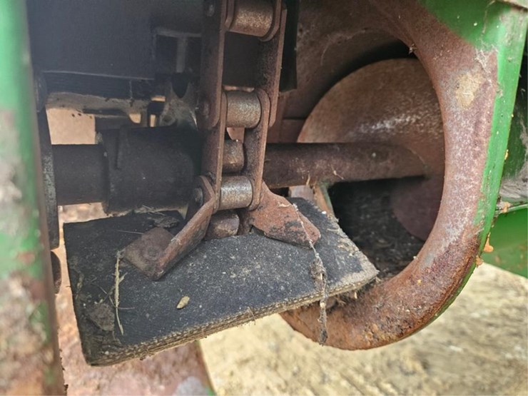 john-deere-8820-image-16