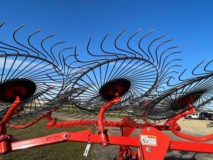 #1463-•-(8)-wheel-kuhn-speedrake-image-13