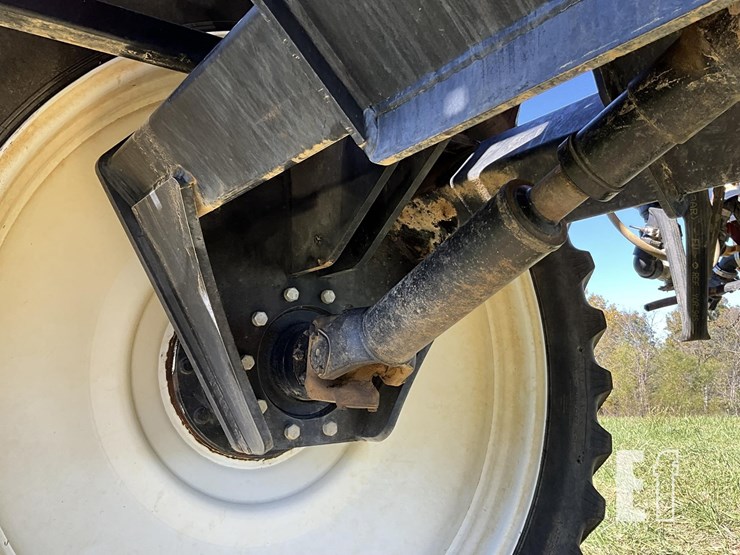 2012-apache-as720-image-8