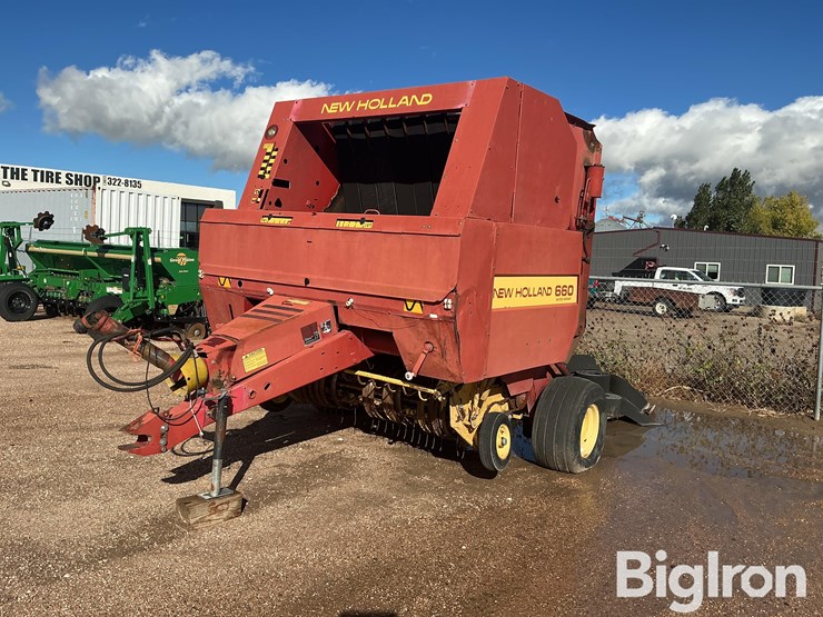 1992-new-holland-660-image-1