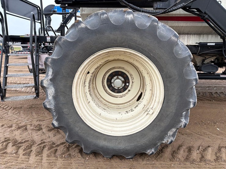 2016-bourgault-3320-66-image-75