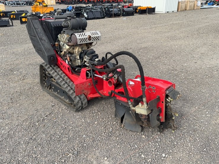 #2062-•-barreto-walk-behind-stump-grinder-image-2