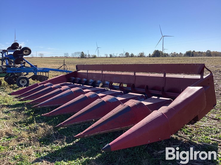 1990-case-ih-1083-image-1