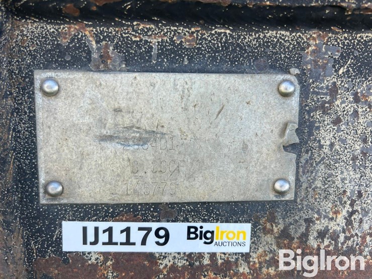 dymax-29"-smooth-edge-bucket-image-15