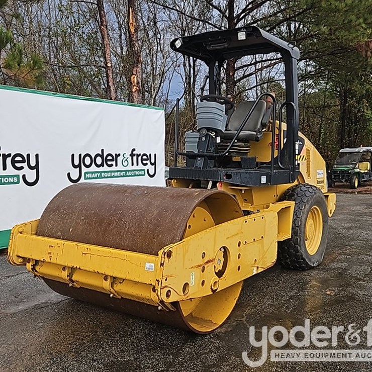 2013 CATERPILLAR CS44