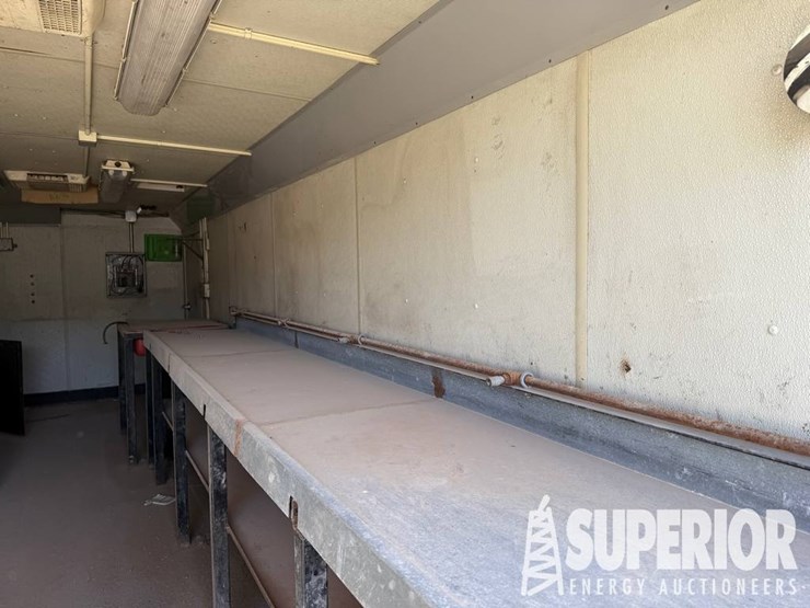 (x)-(3-5)-2014-w-w-trailer-mfg-28'l-3-axle-enclos...-image-5