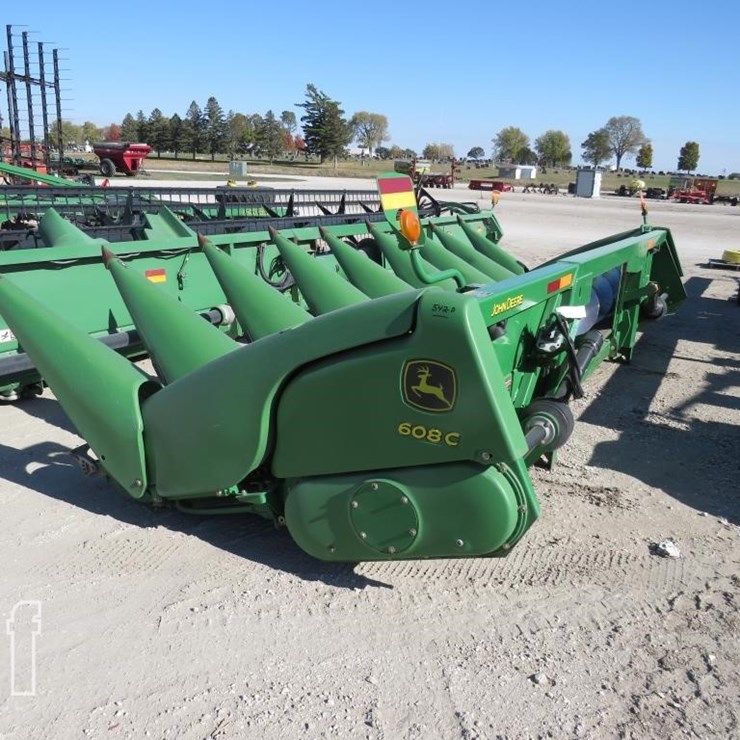 2009 JOHN DEERE 608C