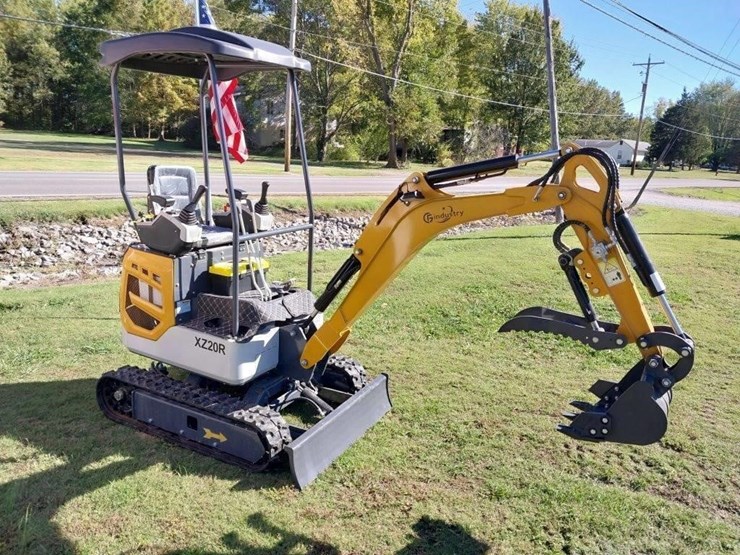 new-cfg-industry-gas-mini-excavator-w/-hyd-thumb-image-3