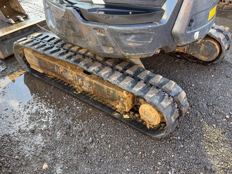 2021-bobcat-e26-image-11