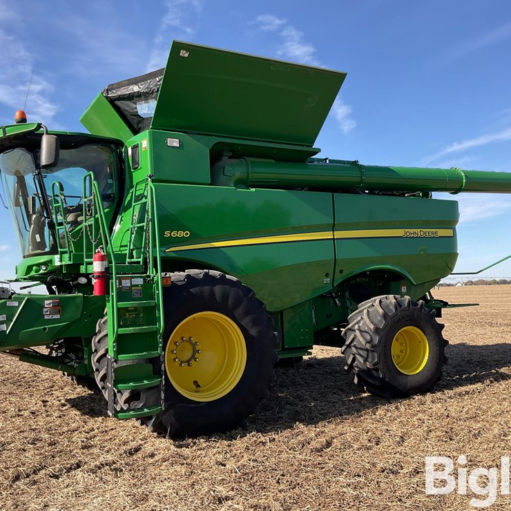 2015 JOHN DEERE S680