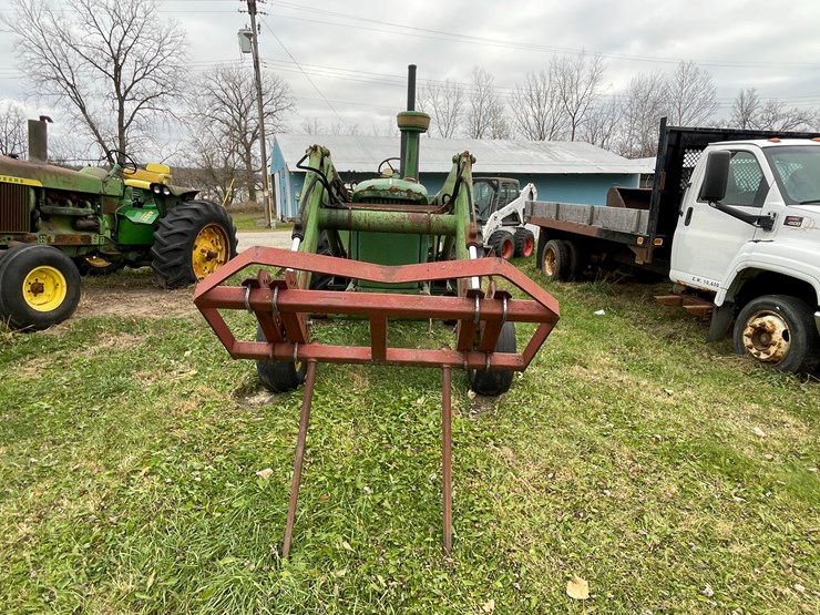 john-deere-4010-image-2