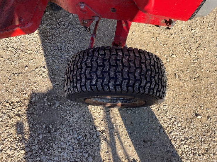 massey-ferguson-1200-image-8