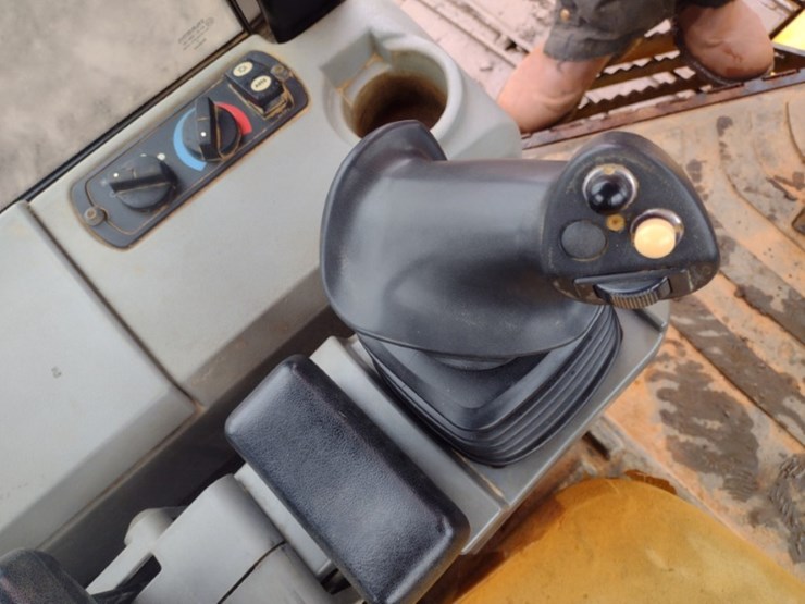 caterpillar-d6k-lgp-image-9