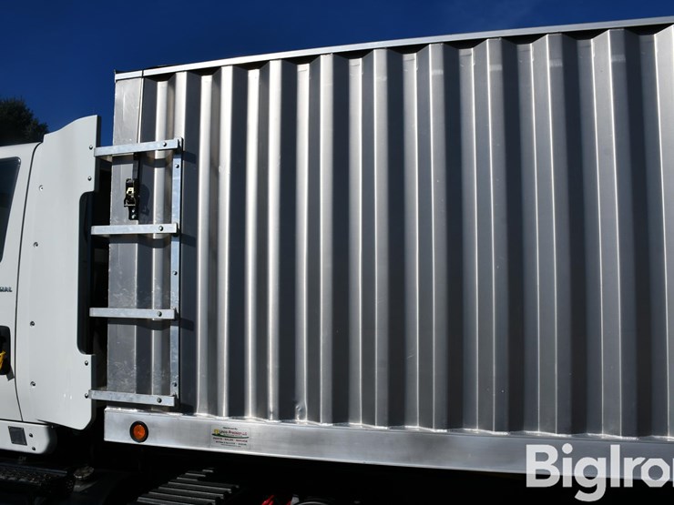 2006-international-8600-image-16