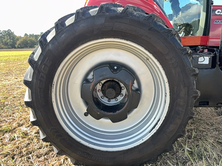 case-ih-magnum-335-image-22