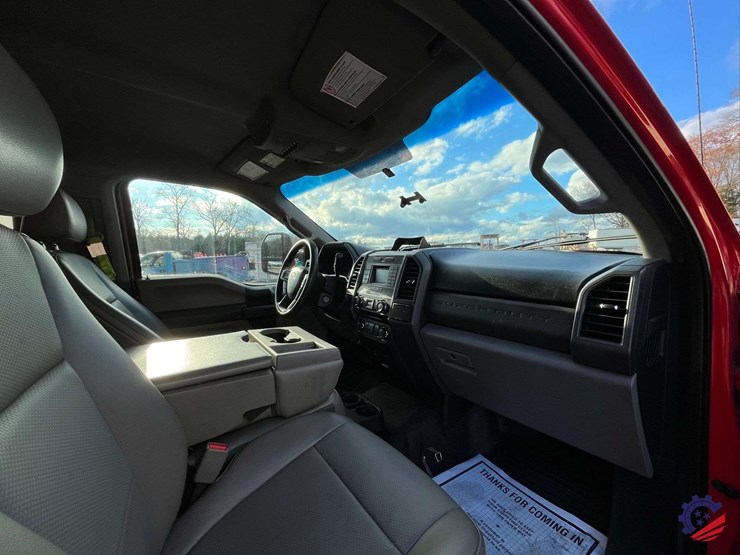 2017-ford-f350-xl-image-54