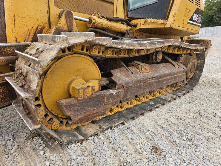 2002-caterpillar-d5g-xl-image-49
