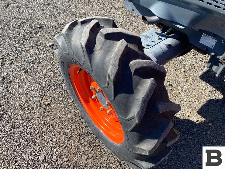 kubota-l4240d-tractor-image-11