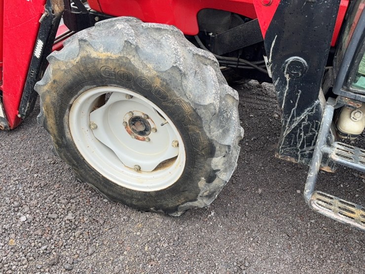 massey-ferguson-2220-image-13