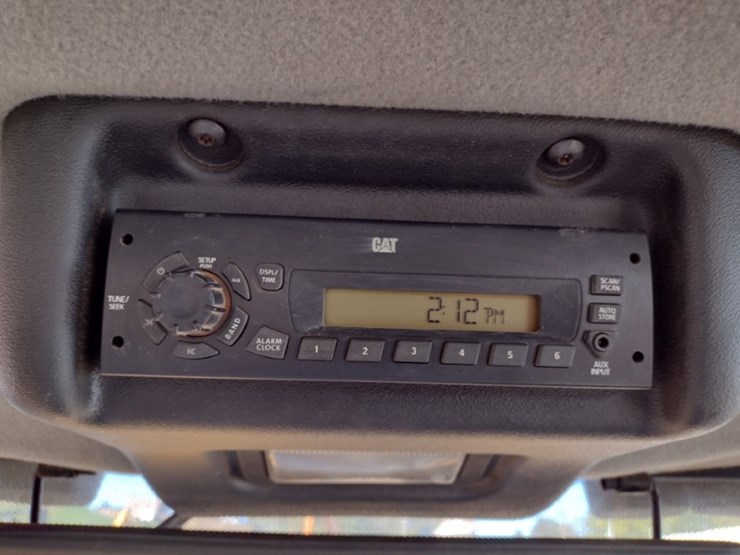 caterpillar-420e-image-16