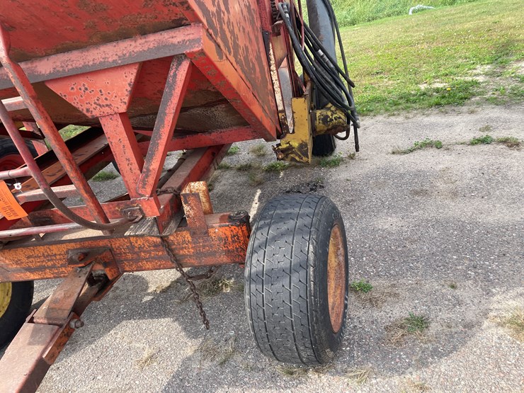 #1467-•-bushnell-gravity-cart-with-auger-image-21