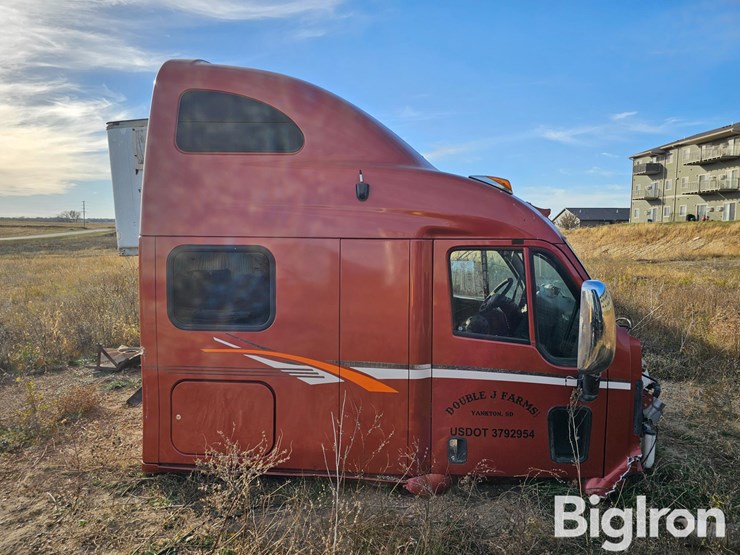 peterbilt-387-image-4