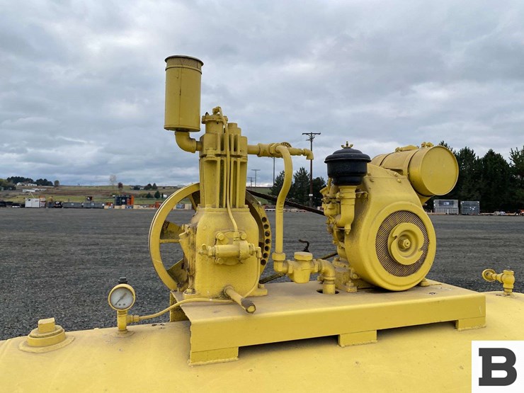 ..-vintage-compressor-trailer-image-10