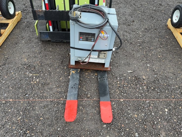 #2026-•-clark-walk-behind-pallet-jack-image-3