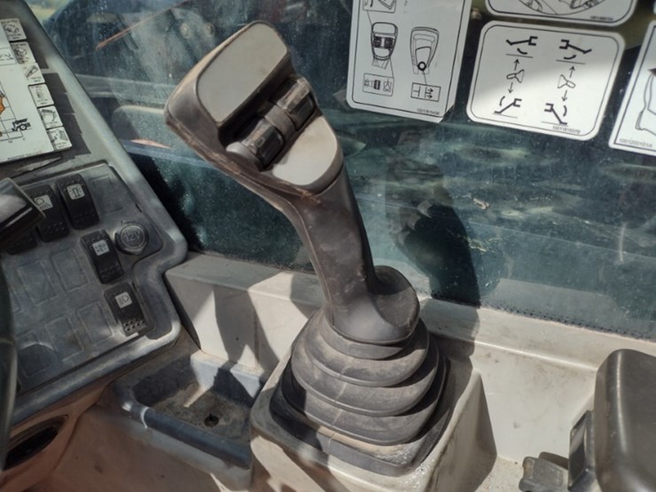 16-jlg-1255-image-10