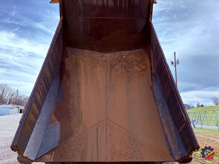 1990-caterpillar-769c-image-89