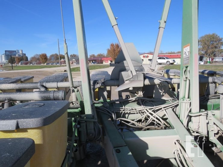 john-deere-7200-image-5