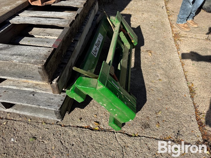 mds-5219g-euro-unitach-loader-to-skid-steer-adapter-plate-image-4