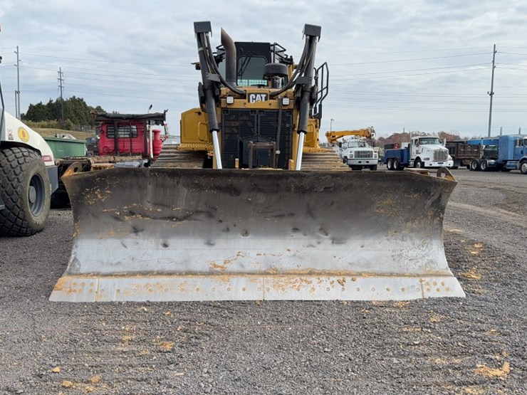 caterpillar-d6t-image-2