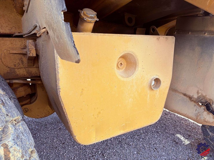 1990-caterpillar-769c-image-65