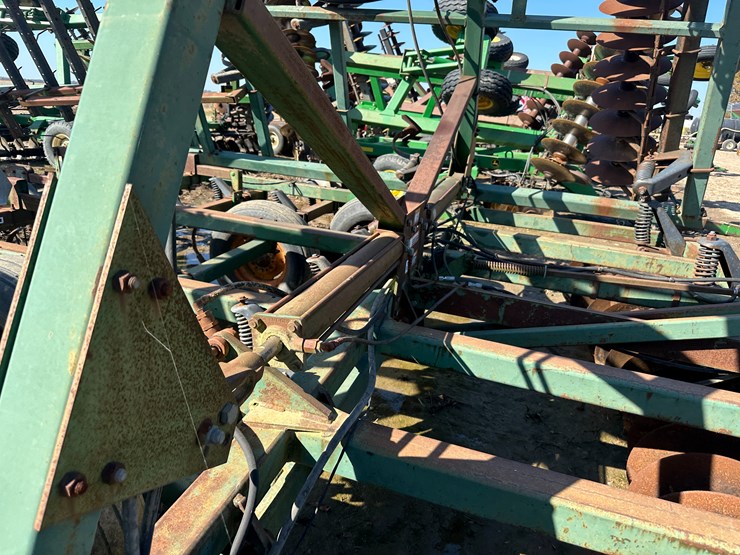 john-deere-724-image-47